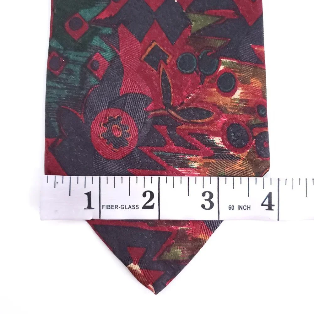 Robert's Men Silk Tie Handmade Floral Red Black 57x4 - NWOT - Made in USA